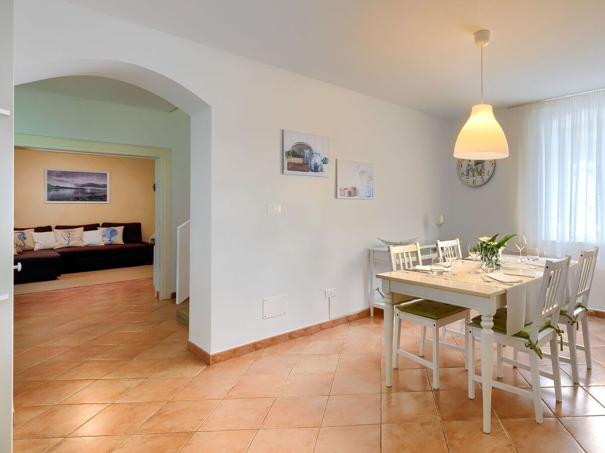 Maison Tommy à Nova Vas, piscine partagée et terrain privé - Photo 8