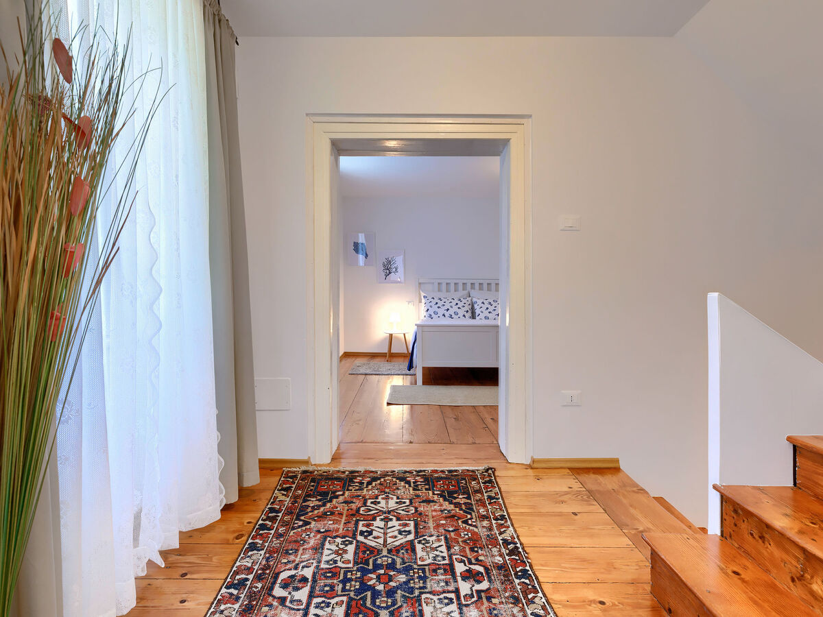 Maison Tommy à Nova Vas, piscine partagée et terrain privé - Photo 15