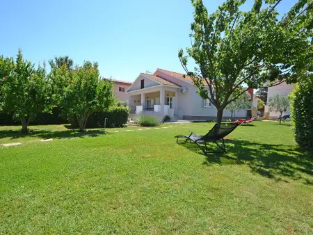 Maison Marica à Zaton : 3 chambres, 500 m de la plage