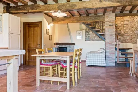 Location maison à Castellarano, Maison à Ca' De' Grimaldi avec jardin