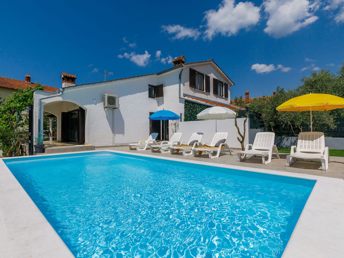 Suncana - Maison 8 personnes avec piscine à Poreč - Photo 1