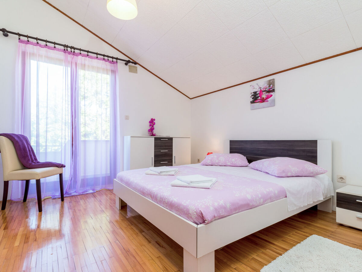 Maison Poje à Motovun : piscine privée et terrain de 1200 m² - Photo 4