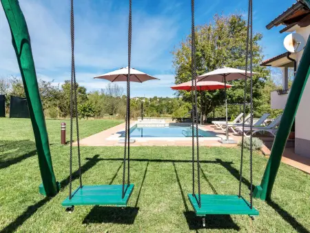 Maison Poje à Motovun : piscine privée et terrain de 1200 m² : photo 28