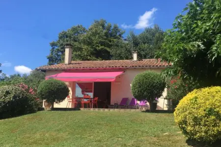 Location maison de vacances à Monlaur Bernet