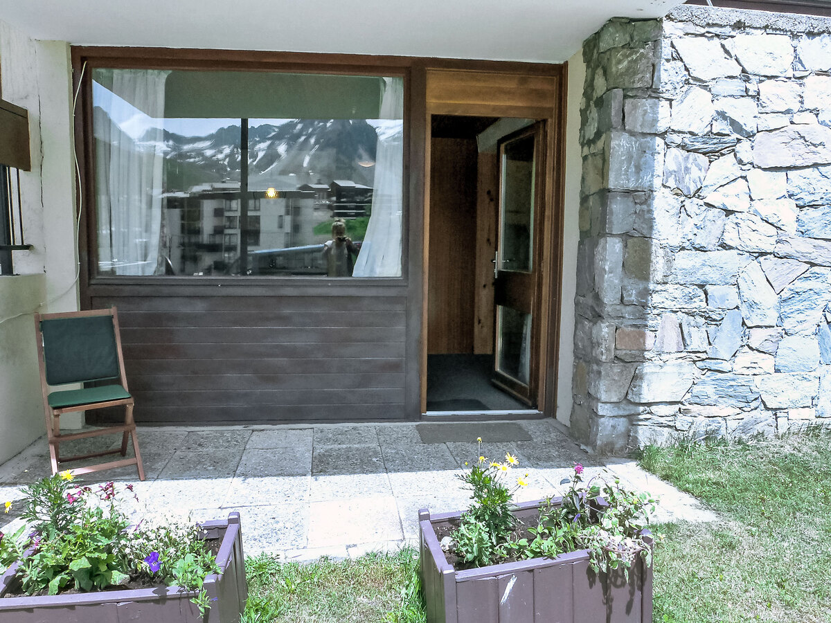 Studio 28 m² Tignes, 150 m des pistes, terrasse sud - Photo 3