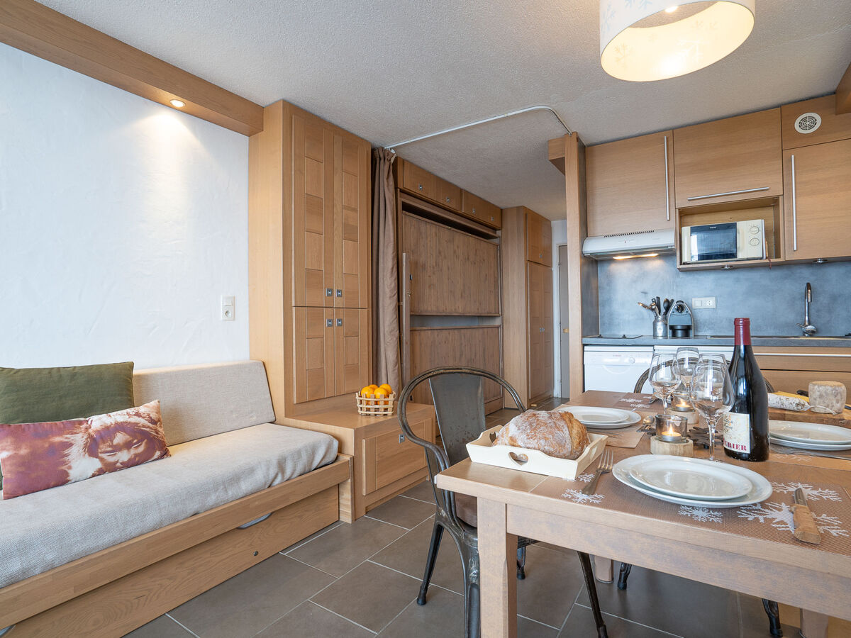 Studio rénové Grandes Platières I, 7e étage, vue panoramique - Photo 3