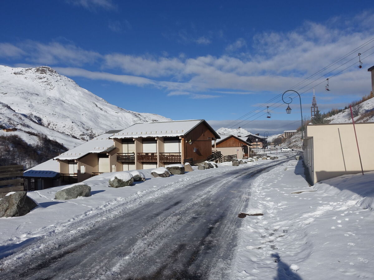 Studio 18 m² aux Ménuires, balcon sud, 200 m des pistes - Photo 30