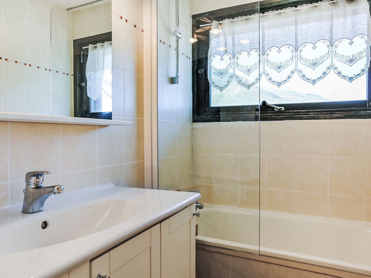 Pelvoux 101 : appartement 55 m² aux Ménuires, 10e étage - Photo 4