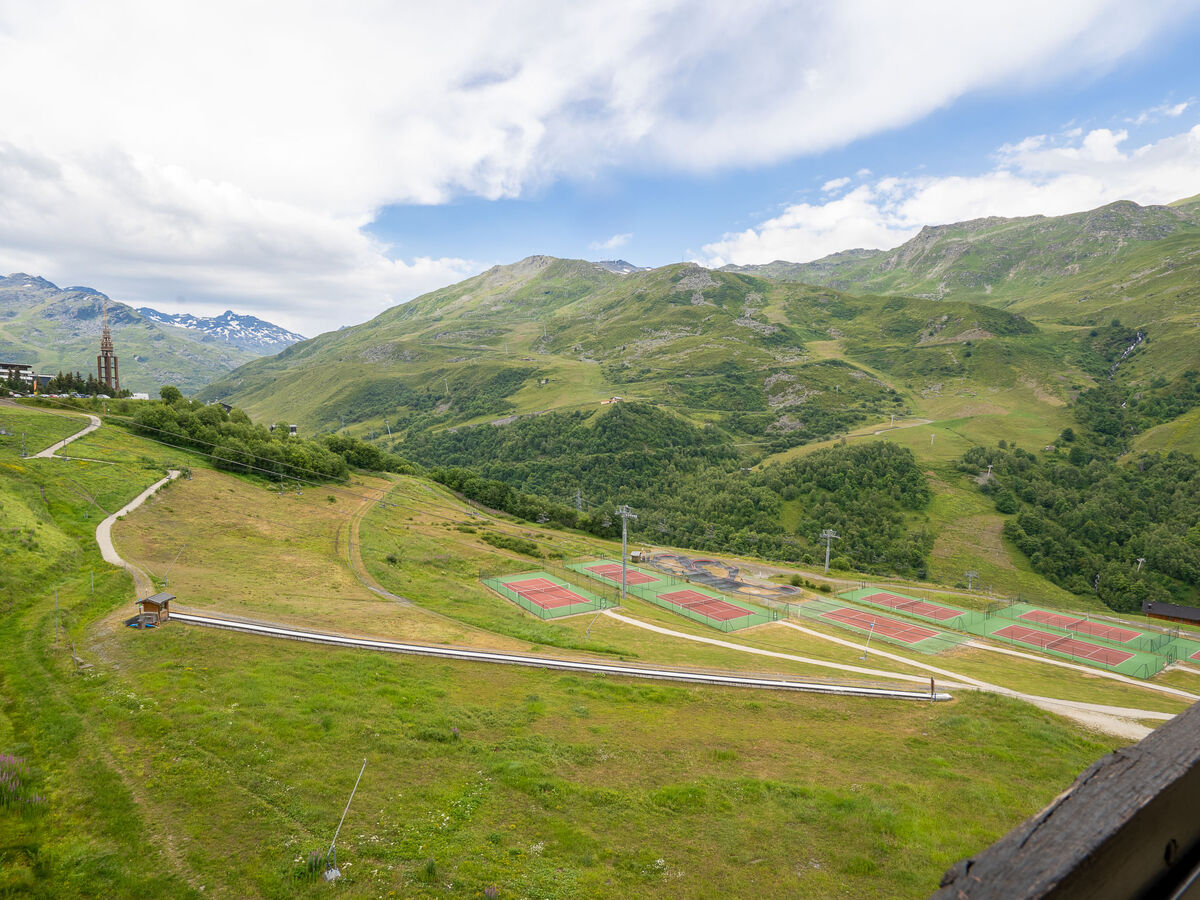 Studio 22m² aux Ménuires, 12e étage, vue montagne - Photo 4