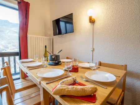 Appartement Les Ménuires 50 m² avec balcon et vue montagnes : photo 8