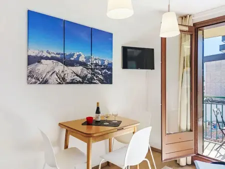 Appartement Blanc Neige à Chamonix, rénové 2025 : photo 9