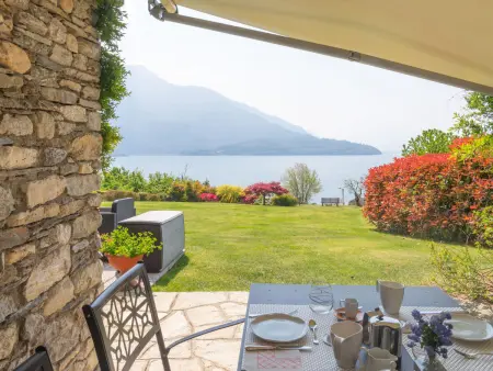 Maison Gabriella à Domaso, vue panoramique lac : photo 5