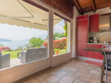 Maison Gabriella à Domaso, vue panoramique lac : photo 11
