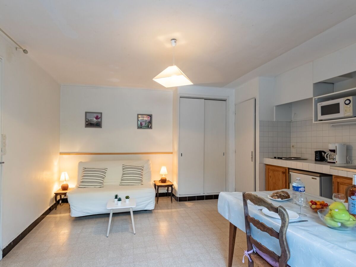 Studio à 30 m de la plage aux Lecques, terrasse couverte - Photo 4