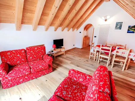Appartement Cjasa de Barce, vue lac à 80 m de la plage : photo 3