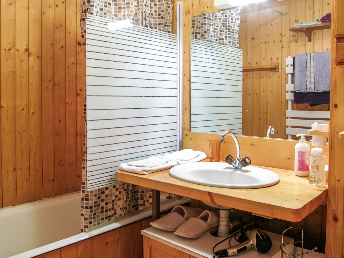 Studio 25 m² au Carlton, vue montagne et balcon sud-est - Photo 8