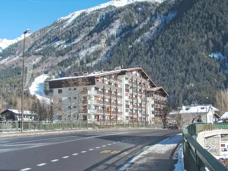 Studio 20 m² Chamonix, balcon vue montagne : photo 16