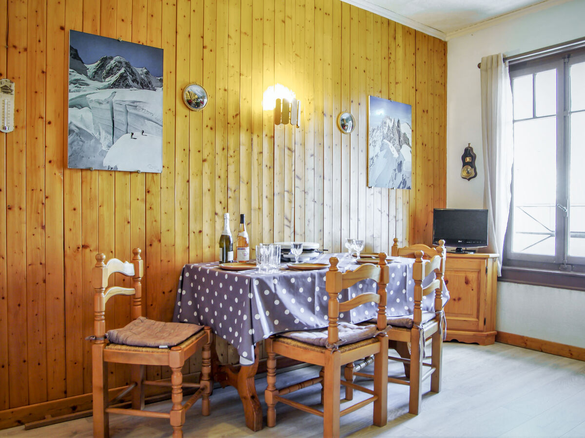 Appartement Le Savoisien, 150 m du centre à Chamonix - Photo 2
