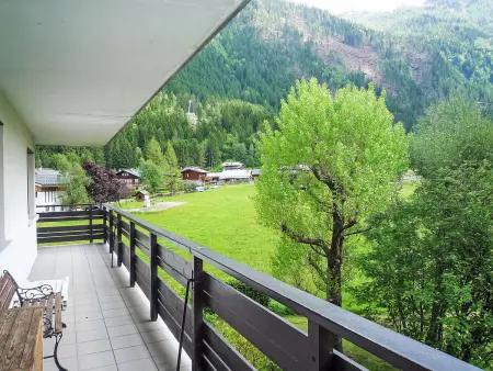 Appartement Le Bois du Bouchet, Chamonix - Vue montagne : photo 15