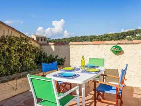 Appartement à Saint Cyr sur Mer, 200 m de la mer, terrasse 15 m² : photo 12