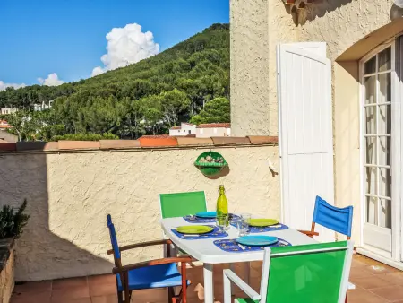 Appartement à Saint Cyr sur Mer, 200 m de la mer, terrasse 15 m² : photo 13