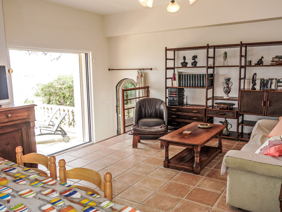 Appartement vue mer avec terrasse 50 m², La Madrague - Photo 2
