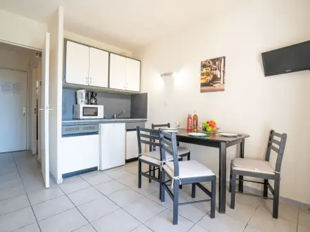 Studio vue mer avec terrasse à Saint-Cyr-sur-Mer La Madrague : photo 3