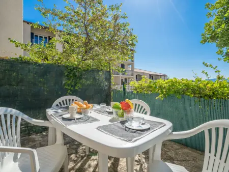 Studio vue mer avec terrasse à Saint-Cyr-sur-Mer La Madrague : photo 14