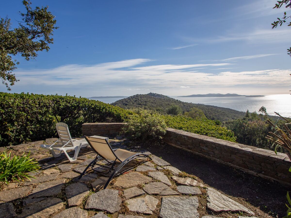 Maison mitoyenne Cap Bénat, vue mer et terrasse sud - Photo 3