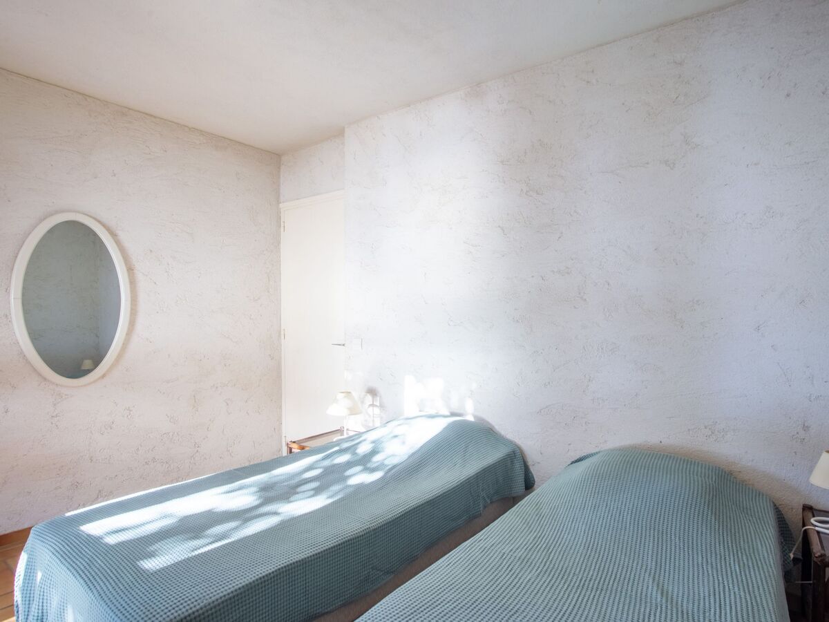 Maison mitoyenne Cap Bénat, vue mer et terrasse sud - Photo 13