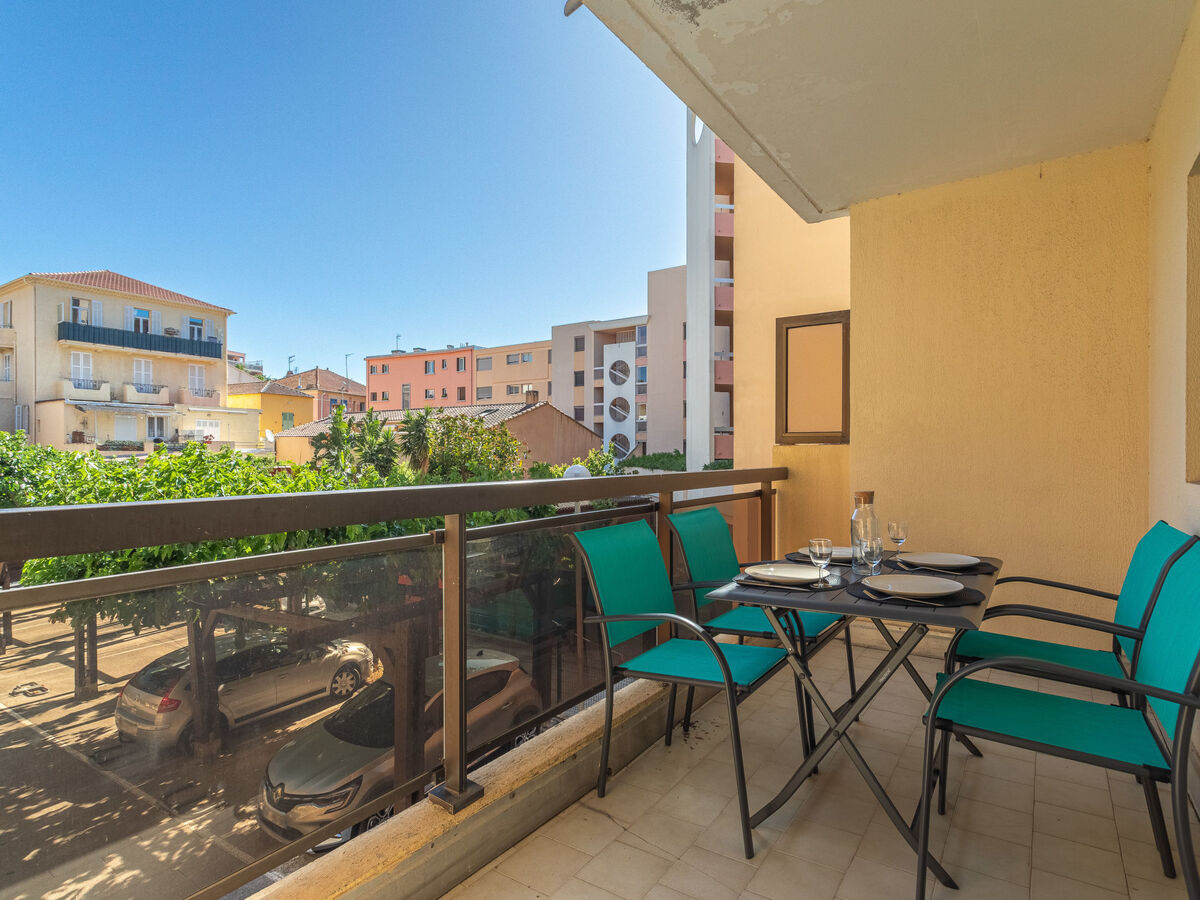 Appartement Saint James au cœur du Lavandou, 200 m plage - Photo 2