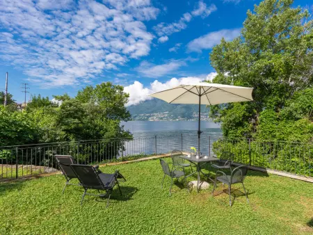 Maison Vince avec vue lac, 10 m de la plage : photo 25