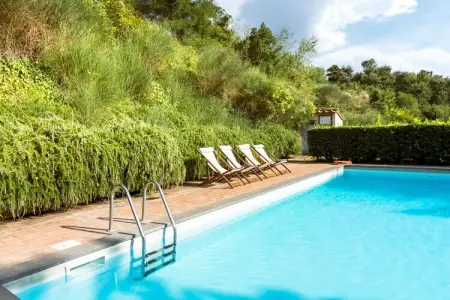 Location villa à Sermugnano, Villa à Rome avec Piscine et Jardin
