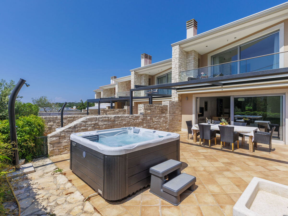 Sv. Ivan 2 – Maison 6 pers. avec piscine chauffée à Umag - Photo 1