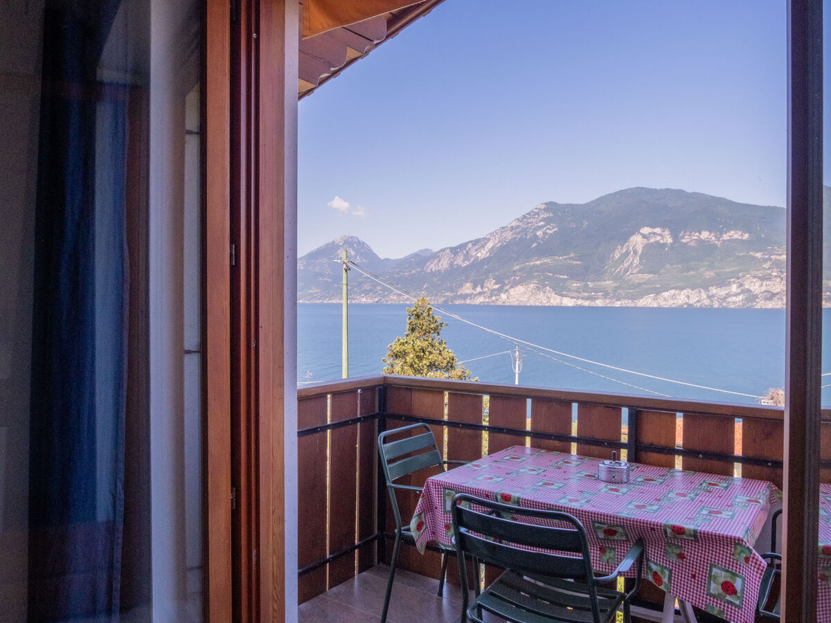 Delvai – Appartement Brenzone, vue lac et montagnes - Photo 6