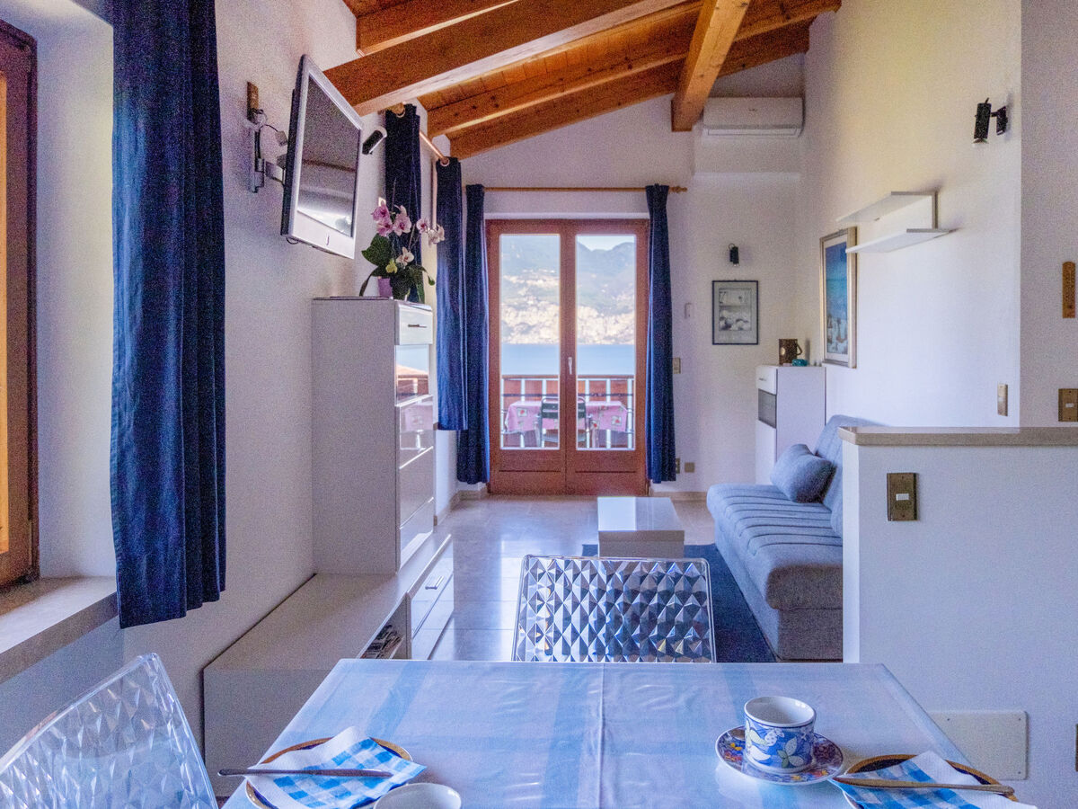 Delvai – Appartement Brenzone, vue lac et montagnes - Photo 7