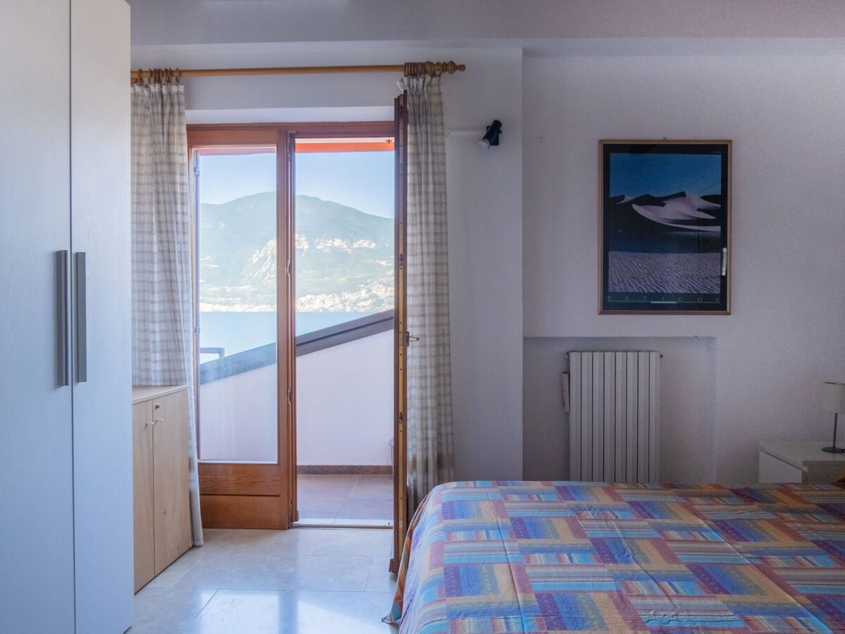 Delvai – Appartement Brenzone, vue lac et montagnes - Photo 16