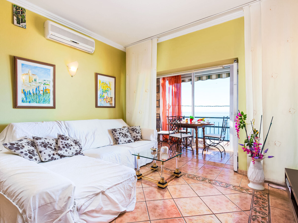 Mila i Fontanals – Maison Roses vue mer et piscine - Photo 3