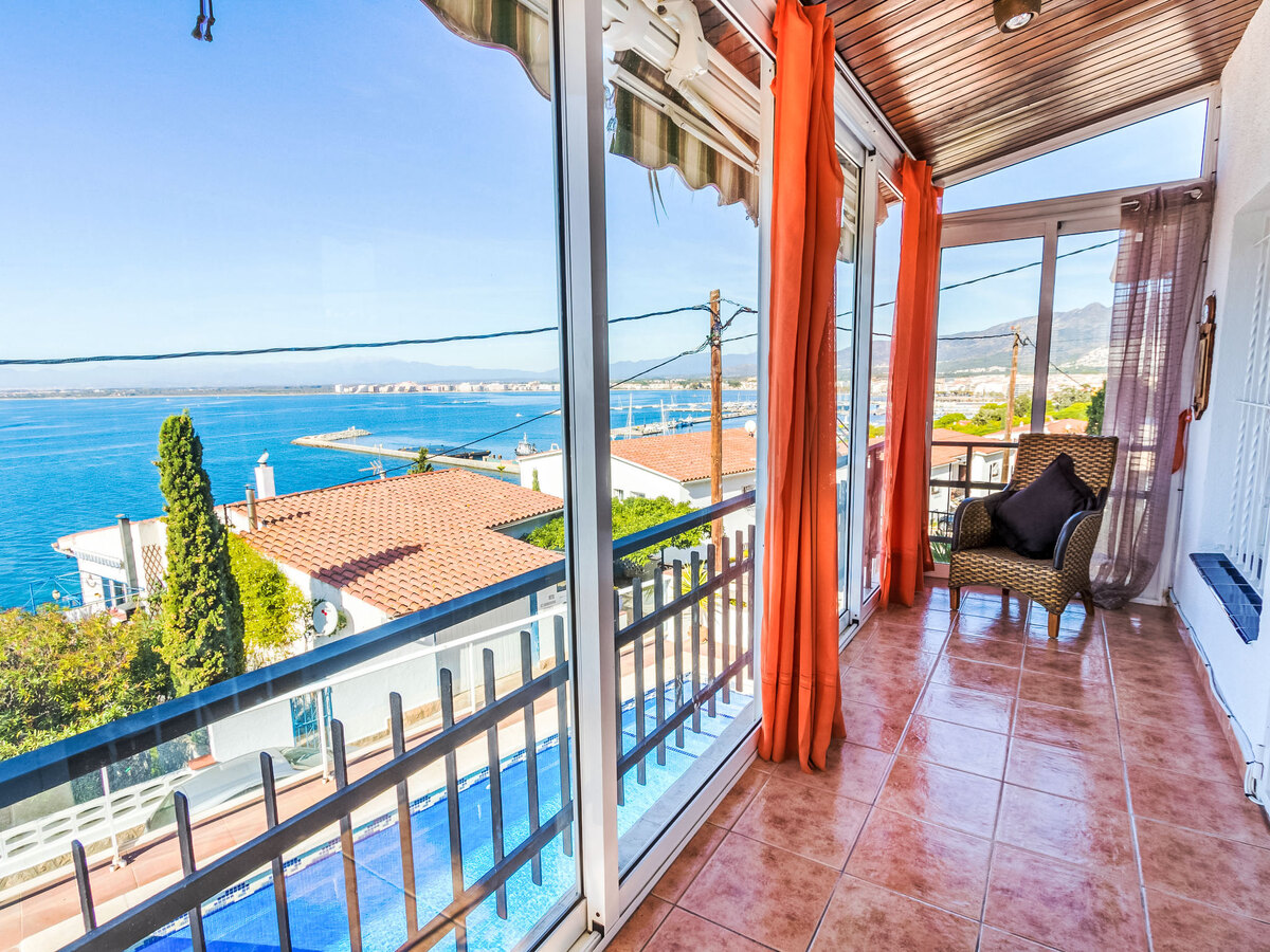 Mila i Fontanals – Maison Roses vue mer et piscine - Photo 19