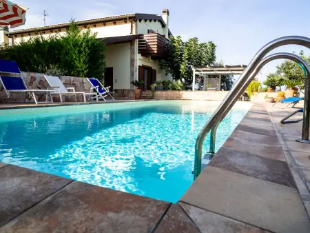 Maison 3 chambres Città Sant'Angelo, vue mer et piscine - Photo 24