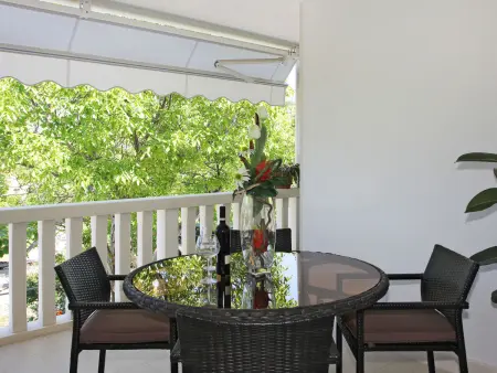 Maison Edo à Brač avec piscine privée, 8 personnes : photo 3