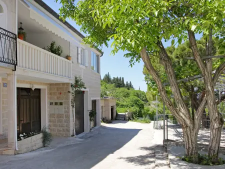Maison Edo à Brač avec piscine privée, 8 personnes : photo 4