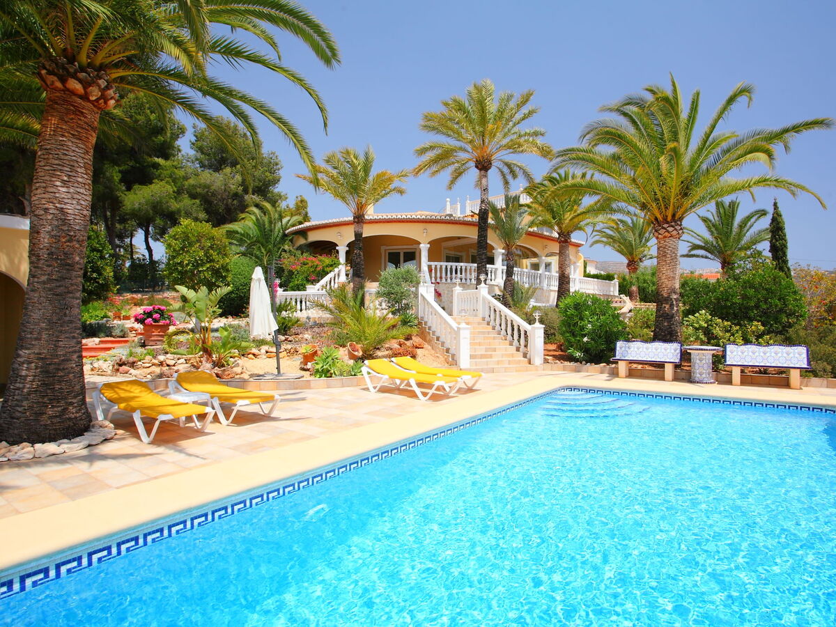 Villa Bombilla à Moraira : piscine et jardin 1600 m² - Photo 1