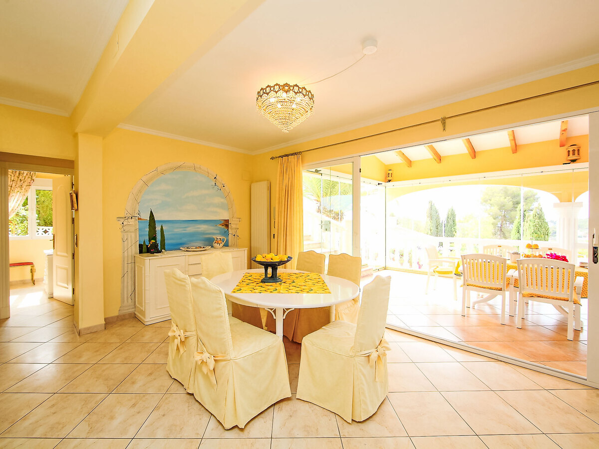 Villa Bombilla à Moraira : piscine et jardin 1600 m² - Photo 9