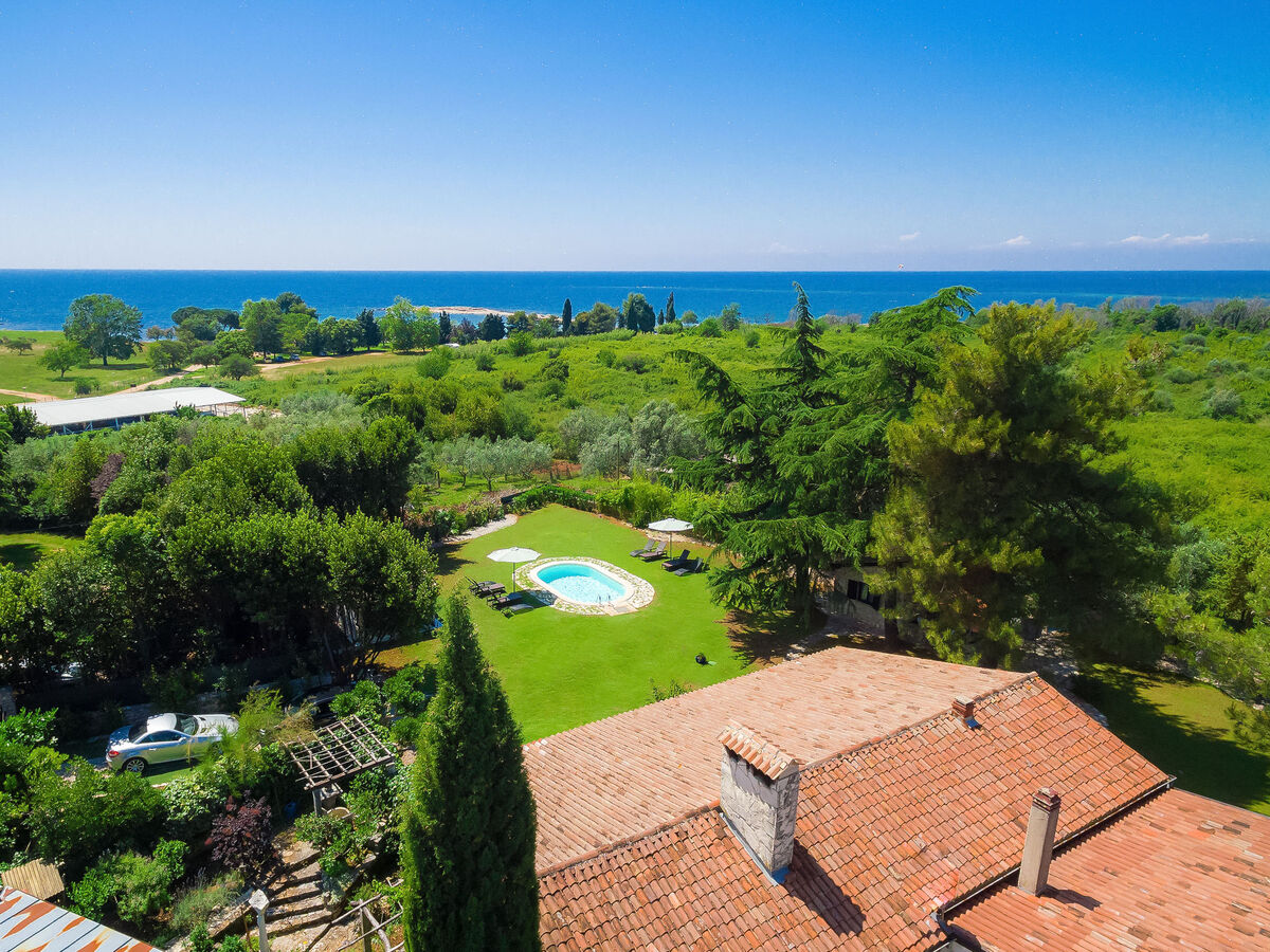 Maison Moira à Umag : 8 pers., piscine privée, 160 m de la mer - Photo 1
