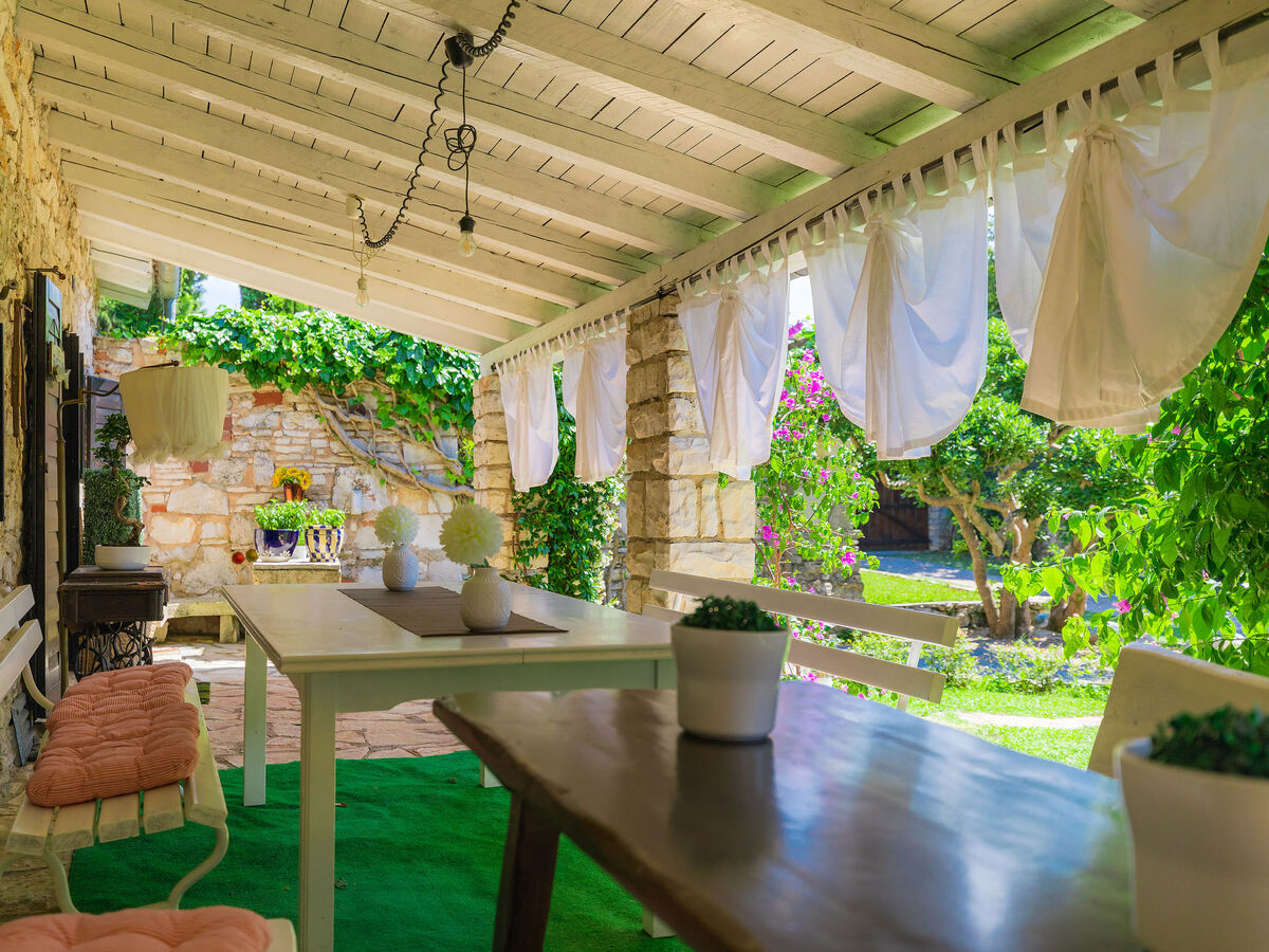 Maison Moira à Umag : 8 pers., piscine privée, 160 m de la mer - Photo 5