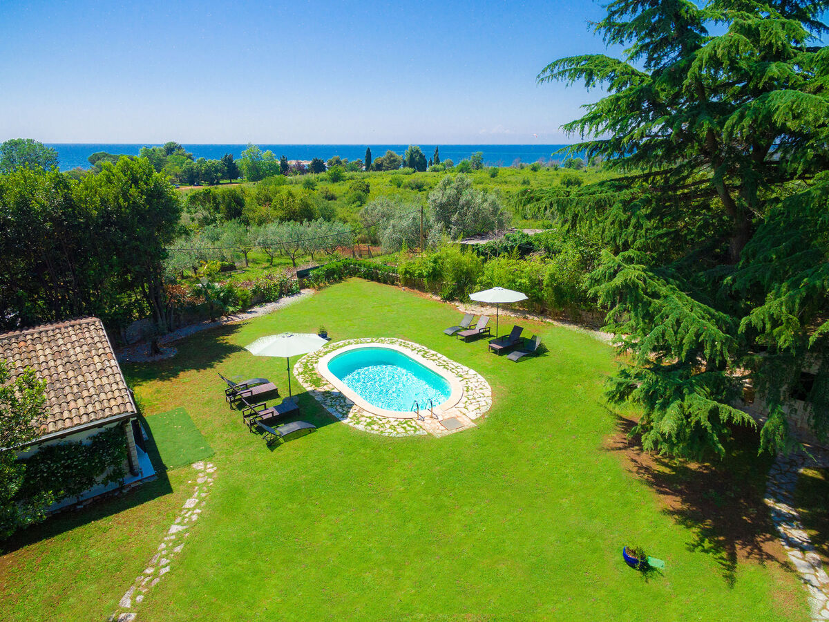 Maison Moira à Umag : 8 pers., piscine privée, 160 m de la mer - Photo 18