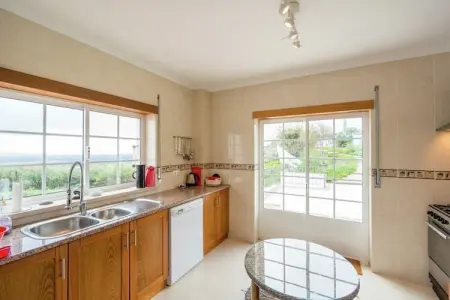 Villa Cabana : vue océan sur falaise à Caldas da Rainha : photo 4