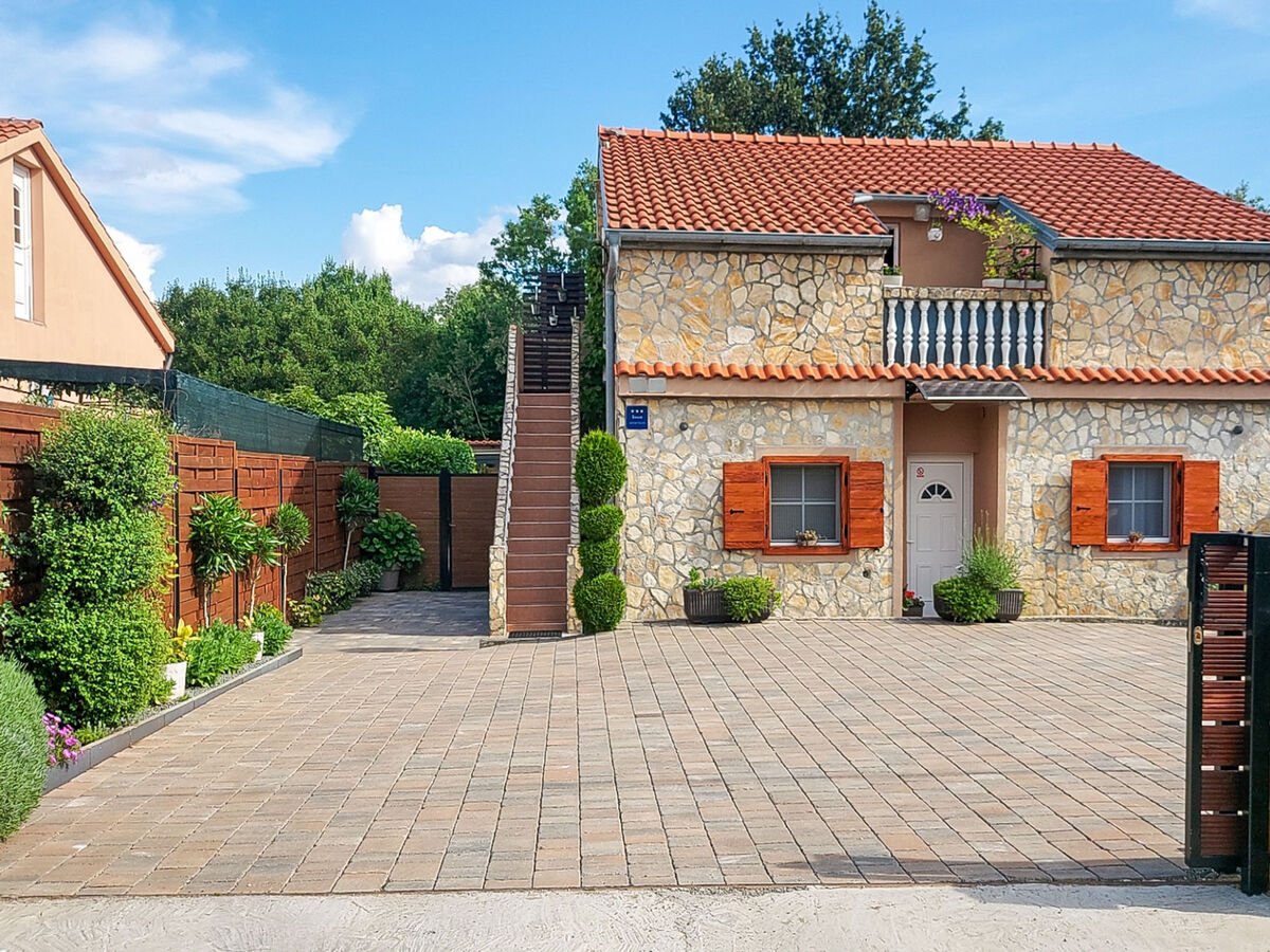 Maison Mikac, 10 pers., piscine privée à Malinska - Photo 6