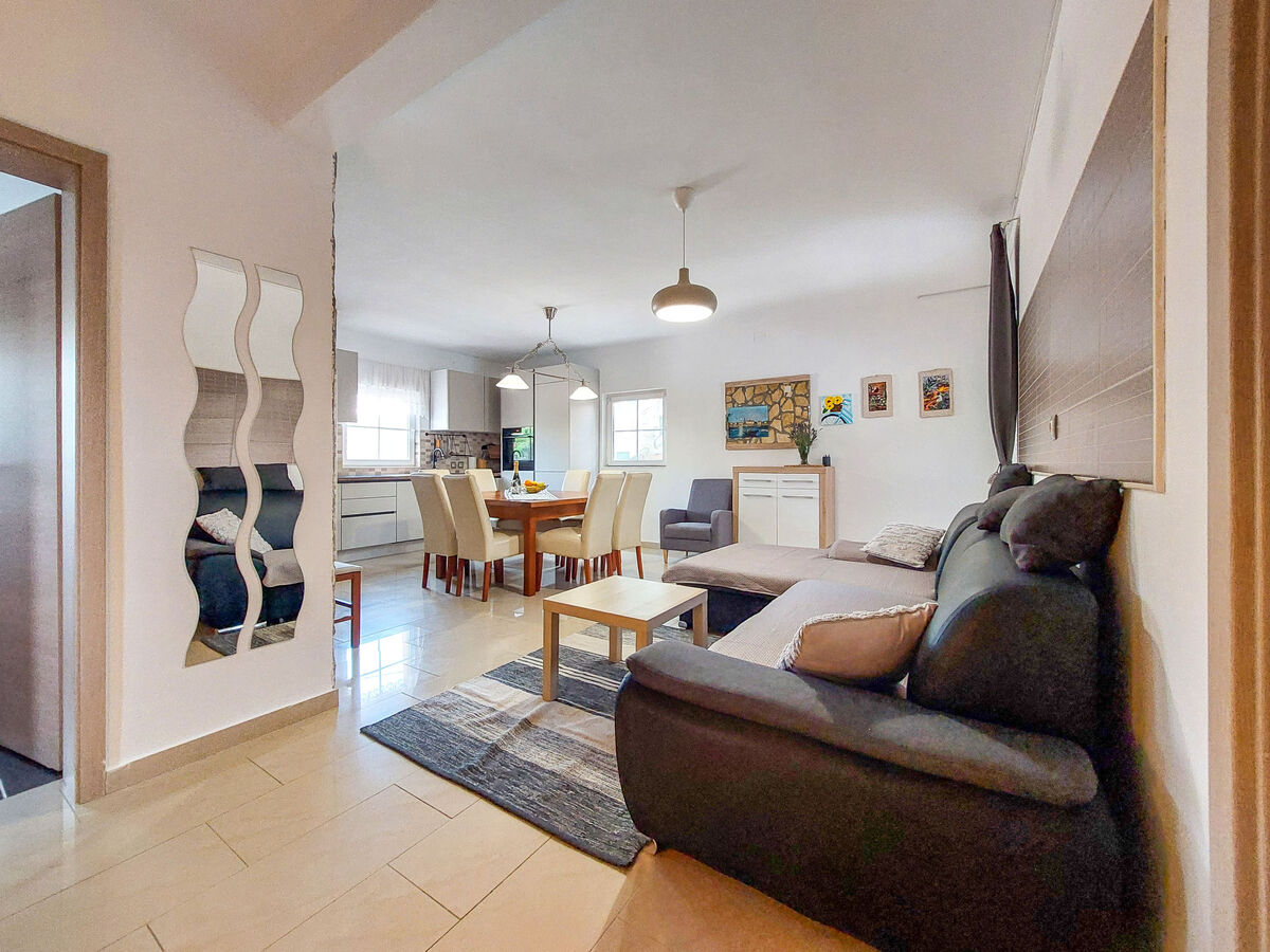 Maison Mikac, 10 pers., piscine privée à Malinska - Photo 7